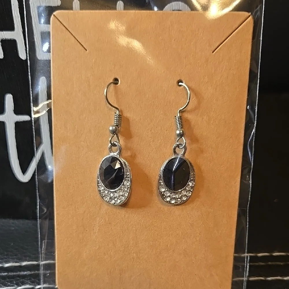 Black and Silver Teardrop Earrings with Filigree Design